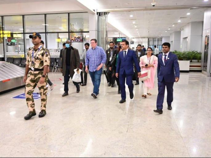 The first batch of foreign delegations for the G20 arrived in Goa | जी २० साठी विदेशी प्रतिनिधींचा पहिला चमू गोव्यात दाखल The first batch of foreign delegations for the G20 arrived in Goa | जी २० साठी विदेशी प्रतिनिधींचा पहिला चमू गोव्यात दाखल