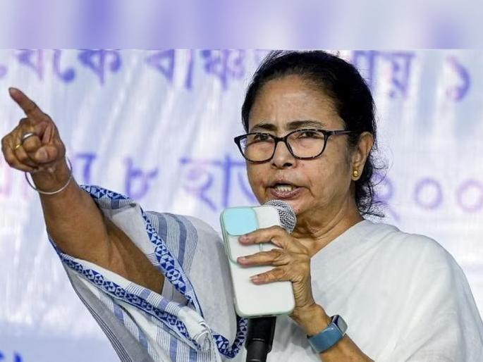 rama navami howrah violence It has already been said, don't take out processions in Muslim-majority areas says Mamata | आधीच सांगितलं होतं, मुस्लीम बहुल भागात शोभायात्रा काढू नका; हावडा हिंसाचारावर ममता म्हणाल्या... rama navami howrah violence It has already been said, don't take out processions in Muslim-majority areas says Mamata | आधीच सांगितलं होतं, मुस्लीम बहुल भागात शोभायात्रा काढू नका; हावडा हिंसाचारावर ममता म्हणाल्या...