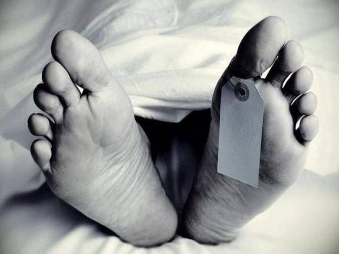Suicide of four in the same family in Pune including husband wife and two children | धक्कादायक! पुण्यात एकाच कुटुंबातील चौघांची आत्महत्या, पती-पत्नीसह दोन मुलांचा समावेश Suicide of four in the same family in Pune including husband wife and two children | धक्कादायक! पुण्यात एकाच कुटुंबातील चौघांची आत्महत्या, पती-पत्नीसह दोन मुलांचा समावेश