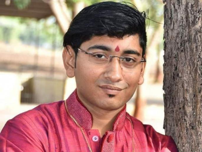 He came home after distributing chocolates in Dandia and...; A young man committed suicide by hanging himself in Ayodhya city | दांडियात चॉकलेट वाटून घरी आला अन्...; आयोध्या नगरात तरुणाची गळफास घेऊन आत्महत्या He came home after distributing chocolates in Dandia and...; A young man committed suicide by hanging himself in Ayodhya city | दांडियात चॉकलेट वाटून घरी आला अन्...; आयोध्या नगरात तरुणाची गळफास घेऊन आत्महत्या