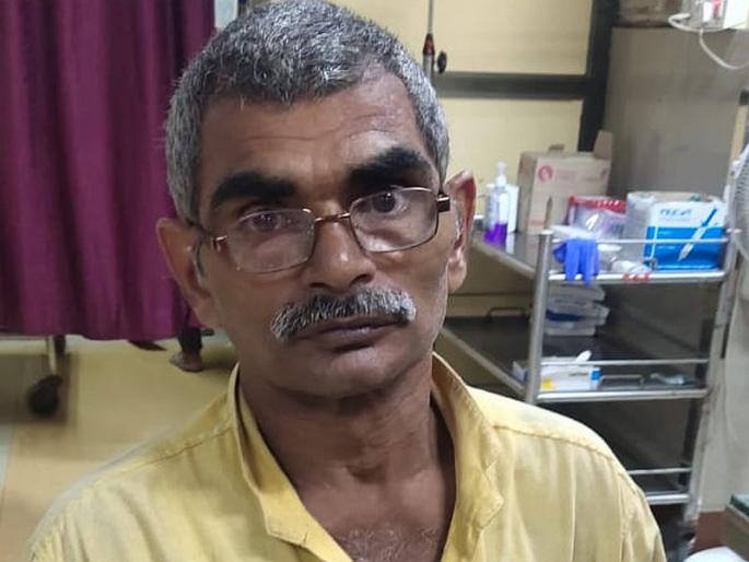 Leopard attack on senior citizen in Aarey; Panic among the citizens of the area | आरेत जेष्ठ नागरिकावर बिबट्याचा हल्ला; परिसरातील नागरिकांत घबराट Leopard attack on senior citizen in Aarey; Panic among the citizens of the area | आरेत जेष्ठ नागरिकावर बिबट्याचा हल्ला; परिसरातील नागरिकांत घबराट