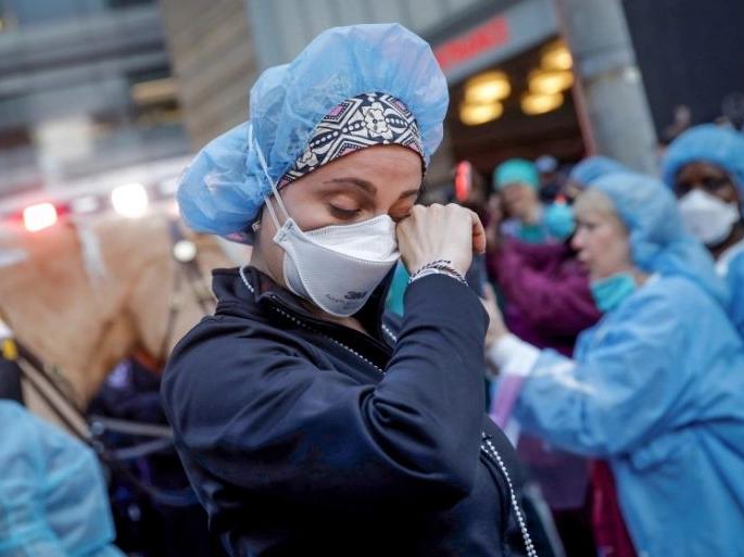 coronavirus America reports more than two lakhs new cases in last 24 hours | CoronaVirus : धक्कादायक! अमेरिकेत कोरोनाच्या नव्या लाटेचा हाहाकार; 24 तासांत सापडले 2 लाखहून अधिक कोरोनाबाधित coronavirus America reports more than two lakhs new cases in last 24 hours | CoronaVirus : धक्कादायक! अमेरिकेत कोरोनाच्या नव्या लाटेचा हाहाकार; 24 तासांत सापडले 2 लाखहून अधिक कोरोनाबाधित