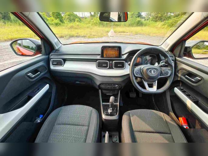 tata punch gave a big blow to Hyundai Creta, now Maruti Brezza is next target | या स्वस्तातल्या SUV नं ह्युंदाई क्रेटाला दिला मोठा धक्का, आता निशाण्यावर Maruti Brezza tata punch gave a big blow to Hyundai Creta, now Maruti Brezza is next target | या स्वस्तातल्या SUV नं ह्युंदाई क्रेटाला दिला मोठा धक्का, आता निशाण्यावर Maruti Brezza