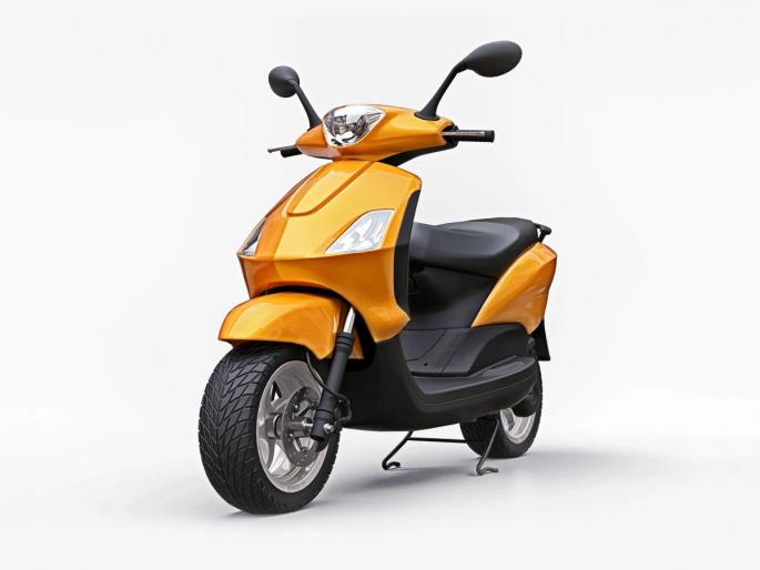 E-bikes will be expensive; The central government has reduced the subsidy, the higher amount will have to be paid up to 5 thousand | ई-दुचाकी हाेणार महाग; केंद्र सरकारने घटविली सबसिडी, ५ हजारांपर्यंत माेजावी लागेल जास्त रक्कम E-bikes will be expensive; The central government has reduced the subsidy, the higher amount will have to be paid up to 5 thousand | ई-दुचाकी हाेणार महाग; केंद्र सरकारने घटविली सबसिडी, ५ हजारांपर्यंत माेजावी लागेल जास्त रक्कम
