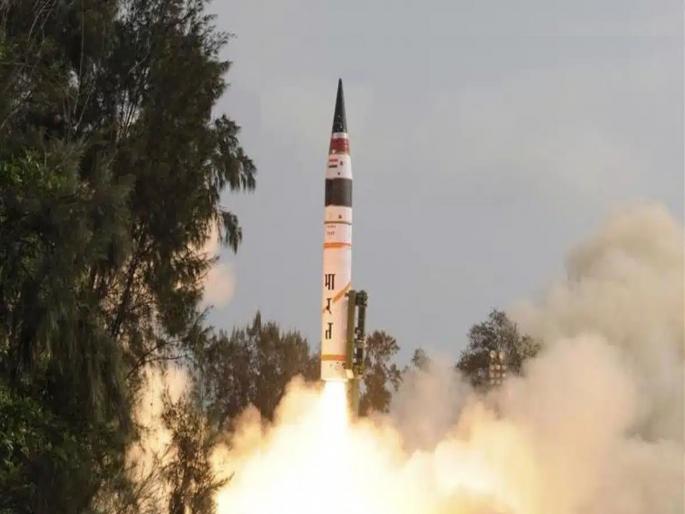 Successful test of ballistic missile Agni-1 knowing the special features will give the enemy a shock | बॅलेस्टिक मिसाइल 'अग्नि-1'ची यशस्वी चाचणी, खासियत जाणून शत्रूलाही भरेल धडकी! Successful test of ballistic missile Agni-1 knowing the special features will give the enemy a shock | बॅलेस्टिक मिसाइल 'अग्नि-1'ची यशस्वी चाचणी, खासियत जाणून शत्रूलाही भरेल धडकी!