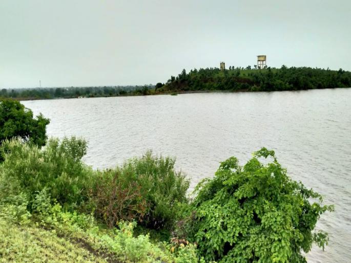 52 percent less water storage than last year in major projects in the district | जिल्ह्यातील मोठ्या प्रकल्पांमध्ये गतवर्षीपेक्षा ५२ टक्के कमी जलसाठा 52 percent less water storage than last year in major projects in the district | जिल्ह्यातील मोठ्या प्रकल्पांमध्ये गतवर्षीपेक्षा ५२ टक्के कमी जलसाठा