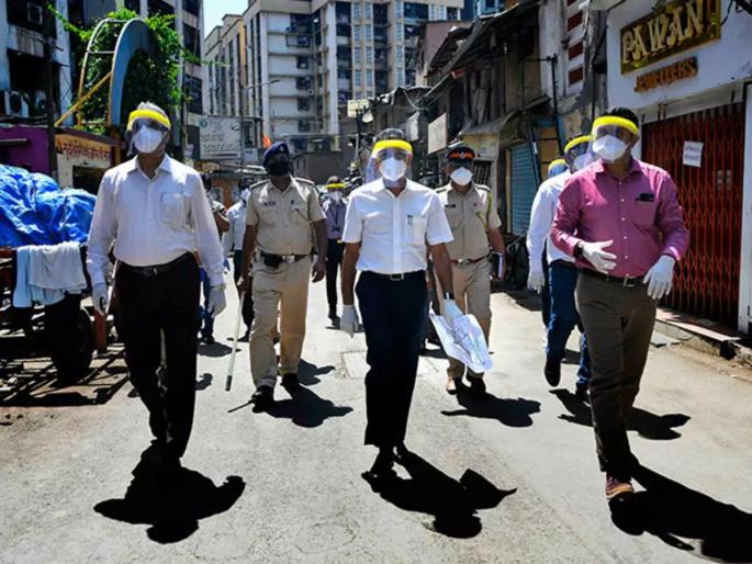 Strict restrictions will be imposed again in Mumbai; Important instructions given by Mumbai Municipal Commissioner today | मुंबईत पुन्हा कडक निर्बंध लागू होणार; मुंबई महापालिका आयुक्तांनी दिले आज महत्वाचे निर्देश Strict restrictions will be imposed again in Mumbai; Important instructions given by Mumbai Municipal Commissioner today | मुंबईत पुन्हा कडक निर्बंध लागू होणार; मुंबई महापालिका आयुक्तांनी दिले आज महत्वाचे निर्देश