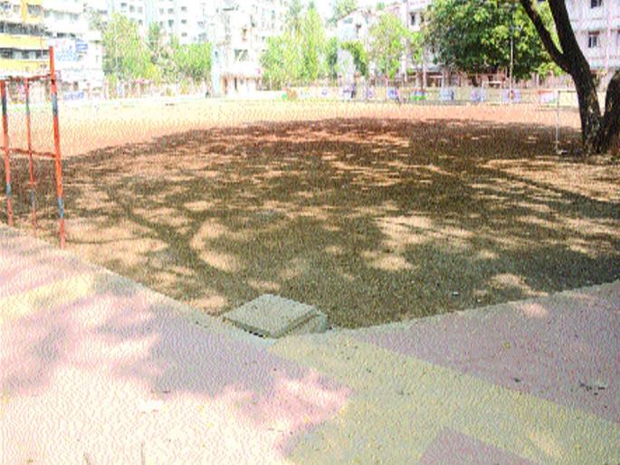 Kalyan-Dombivli: The constituency is neglected in the field | कल्याण-डोंबिवली : मतदारसंघ खेचाखेचीत मैदानांकडे मात्र दुर्लक्ष Kalyan-Dombivli: The constituency is neglected in the field | कल्याण-डोंबिवली : मतदारसंघ खेचाखेचीत मैदानांकडे मात्र दुर्लक्ष
