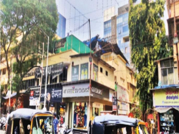 made Restaurant on the terrace; Municipal notice to the owner of the premises, warning of action | टेरेसला बनविले रेस्टाॅरंट; जागा मालकाला पालिकेची नोटीस, कारवाईचा इशारा made Restaurant on the terrace; Municipal notice to the owner of the premises, warning of action | टेरेसला बनविले रेस्टाॅरंट; जागा मालकाला पालिकेची नोटीस, कारवाईचा इशारा