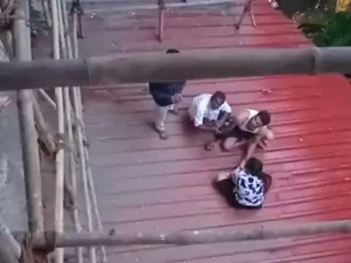 A 19-year-old girl fell from the terrace while talking on her mobile phone Shocking incident in Nalasopara | मोबाईलवर बोलताना गच्चीवरून पडली १९ वर्षीय तरुणी; नालासोपाऱ्यामधील सेंट्रल पार्क येथील धक्कादायक घटना A 19-year-old girl fell from the terrace while talking on her mobile phone Shocking incident in Nalasopara | मोबाईलवर बोलताना गच्चीवरून पडली १९ वर्षीय तरुणी; नालासोपाऱ्यामधील सेंट्रल पार्क येथील धक्कादायक घटना