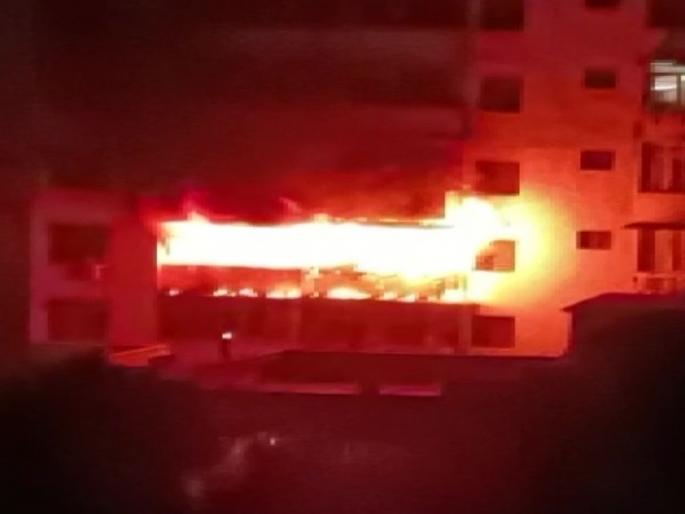 Dhanbad Fire jharkhand dhanbad massive fire in an appartment many feared death | Dhanbad Fire: धनबादमध्ये अग्नितांडव, अपार्टमेंटमध्ये लगलेल्या आगीत 9 जणांचा मृत्यू, अनेक जण अडकले Dhanbad Fire jharkhand dhanbad massive fire in an appartment many feared death | Dhanbad Fire: धनबादमध्ये अग्नितांडव, अपार्टमेंटमध्ये लगलेल्या आगीत 9 जणांचा मृत्यू, अनेक जण अडकले