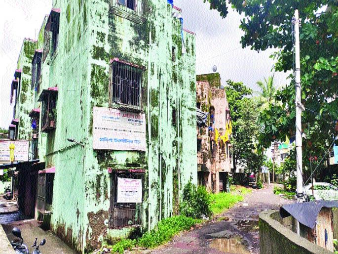 Notices sent by Gram Panchayat to 51 buildings in Sukapur area in Panvel | पनवेल परिसरातील सुकापूरमधील ५१ इमारती धोकादायक, ग्रामपंचायतीने पाठविल्या नोटिसा Notices sent by Gram Panchayat to 51 buildings in Sukapur area in Panvel | पनवेल परिसरातील सुकापूरमधील ५१ इमारती धोकादायक, ग्रामपंचायतीने पाठविल्या नोटिसा