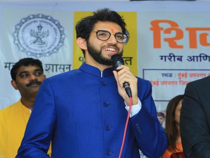 Even those who get off the bus and Mercedes will get 'Shivbhojan' taste, but ... | बस अन् मर्सिडिजमधून उतरणाऱ्यांनाही मिळणार 'शिवभोजन'चा आस्वाद, पण... Even those who get off the bus and Mercedes will get 'Shivbhojan' taste, but ... | बस अन् मर्सिडिजमधून उतरणाऱ्यांनाही मिळणार 'शिवभोजन'चा आस्वाद, पण...
