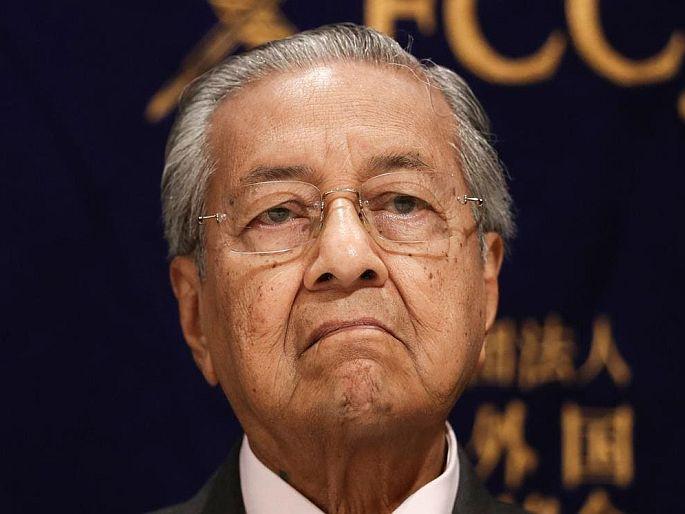 Malaysias former prime minister mahathir mohamad says Muslims have right to kill millions of french | मुस्लिमांना फ्रान्सच्या लाखो नागरिकांना मारण्याचा पूर्ण अधिकार; मलेशियाचे माजी PM महातिर मोहम्मद यांचं प्रक्षोभक वक्तव्य Malaysias former prime minister mahathir mohamad says Muslims have right to kill millions of french | मुस्लिमांना फ्रान्सच्या लाखो नागरिकांना मारण्याचा पूर्ण अधिकार; मलेशियाचे माजी PM महातिर मोहम्मद यांचं प्रक्षोभक वक्तव्य