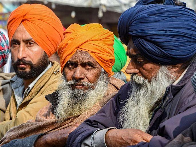 Farmers protest farmer leaders over supreme courts order about farm laws | कृषी आंदोलन : SCच्या निर्णयानंतरही शेतकरी नाराजच; कारण सांगत म्हणाले - आंदोलन सुरूच राहणार Farmers protest farmer leaders over supreme courts order about farm laws | कृषी आंदोलन : SCच्या निर्णयानंतरही शेतकरी नाराजच; कारण सांगत म्हणाले - आंदोलन सुरूच राहणार