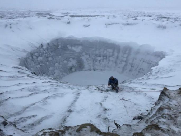 Scientists found a 48500 year old zombie virus know how much is dangerous | वैज्ञानिकांना बर्फात मिळाला 48,500 वर्षांपूर्वीचा खतरनाक व्हायरस! जाणून घ्या, किती आहे धोकादायक? Scientists found a 48500 year old zombie virus know how much is dangerous | वैज्ञानिकांना बर्फात मिळाला 48,500 वर्षांपूर्वीचा खतरनाक व्हायरस! जाणून घ्या, किती आहे धोकादायक?