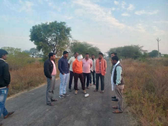 Good Morning Squad on Action Mode in washim | फिरायला गाडी, बोलायला मोबाईल अन् शौच:विधीसाठी हाती टमरेल! गुड मॉर्निंग पथक ‘ॲक्शन मोड’वर Good Morning Squad on Action Mode in washim | फिरायला गाडी, बोलायला मोबाईल अन् शौच:विधीसाठी हाती टमरेल! गुड मॉर्निंग पथक ‘ॲक्शन मोड’वर