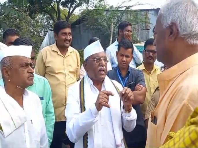 Haribhau Bagde, who had come for the funeral of Sunil Kavla, was thrown out of the crematorium by the Maratha community | सुनील कावळेंच्या अंत्यसंस्काराला हरिभाऊ बागडे गेले, मराठा समाजाने स्मशानातून बाहेर काढले! Haribhau Bagde, who had come for the funeral of Sunil Kavla, was thrown out of the crematorium by the Maratha community | सुनील कावळेंच्या अंत्यसंस्काराला हरिभाऊ बागडे गेले, मराठा समाजाने स्मशानातून बाहेर काढले!