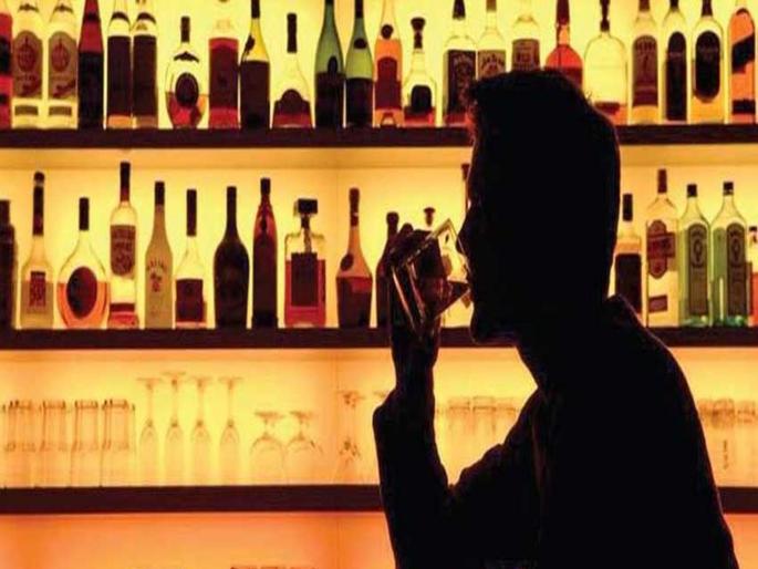 Coronavirus: Vasai Police arrested man who sell Foreign liquor in Lockdown | Coronavirus: लॉकडाऊनमध्येही 'तो' सांभाळायचा मद्यपींची मने; दुकानात आढळला विदेशी दारुचा साठा Coronavirus: Vasai Police arrested man who sell Foreign liquor in Lockdown | Coronavirus: लॉकडाऊनमध्येही 'तो' सांभाळायचा मद्यपींची मने; दुकानात आढळला विदेशी दारुचा साठा