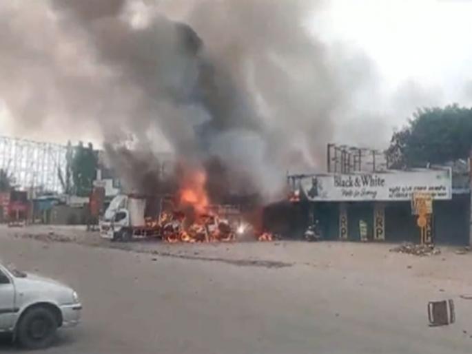 Fierce fire at a firecracker shop in Bangalore 10 people died | बेंगलोरमध्ये फटाक्याच्या दुकानाला भीषण आग, 10 जणांचा होरपळून मृत्यू Fierce fire at a firecracker shop in Bangalore 10 people died | बेंगलोरमध्ये फटाक्याच्या दुकानाला भीषण आग, 10 जणांचा होरपळून मृत्यू