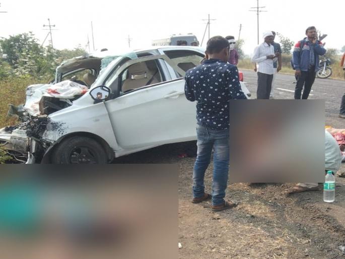 Four killed, three seriously in ST-car accident Incident near Ner | एसटी-कार अपघातात चार ठार, तीन गंभीर; नेर जवळील घटना  Four killed, three seriously in ST-car accident Incident near Ner | एसटी-कार अपघातात चार ठार, तीन गंभीर; नेर जवळील घटना