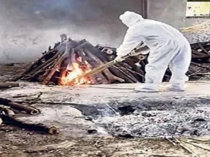 Coronavirus: Vishnu who have been cremated on Corona infected bodies pnm | Coronavirus: कोरोना संक्रमित मृतदेहांवर अंत्यसंस्कार करण्याचं कार्य करतो ‘हा’ विष्णू!