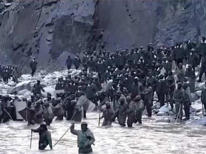 Ladakh India china standoff chinese soldiers killed at galwan valley up for top medal | गलवानच्या 'त्या' हिंसक झटापटीत चीनचे किती सैनिक मारले गेले? ड्रॅगननं पहिल्यांदाच मान्य केलं; दिले शौर्य पदक Ladakh India china standoff chinese soldiers killed at galwan valley up for top medal | गलवानच्या 'त्या' हिंसक झटापटीत चीनचे किती सैनिक मारले गेले? ड्रॅगननं पहिल्यांदाच मान्य केलं; दिले शौर्य पदक