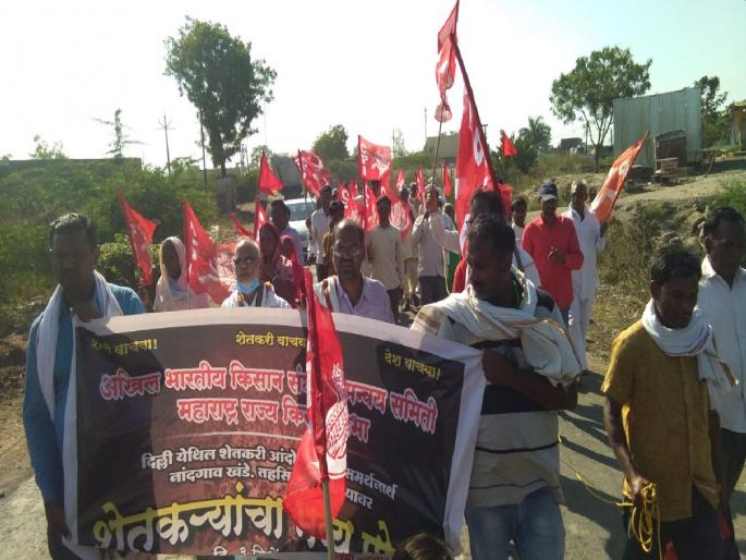 Maharashtra Congress supports farmers' movement; The party meeting unanimously passed the resolution | शेतकऱ्यांच्या आंदोलनाला महाराष्ट्र काँग्रेसचा पाठिंबा; पक्षाच्या बैठकीत एकमताने ठराव मंजूर Maharashtra Congress supports farmers' movement; The party meeting unanimously passed the resolution | शेतकऱ्यांच्या आंदोलनाला महाराष्ट्र काँग्रेसचा पाठिंबा; पक्षाच्या बैठकीत एकमताने ठराव मंजूर