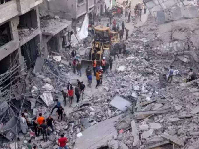 Genocide in Gaza city destroyed 23 lakh people struggle to get out of the city | गाझामध्ये नरसंहार; शहर बेचिराख! २३ लाख लोकांची शहराबाहेर पडण्यासाठी धडपड Genocide in Gaza city destroyed 23 lakh people struggle to get out of the city | गाझामध्ये नरसंहार; शहर बेचिराख! २३ लाख लोकांची शहराबाहेर पडण्यासाठी धडपड