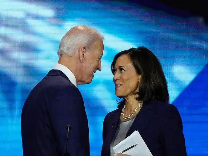 US vice president kamala harris will be the president of america during the absence of president joe biden | अमेरिकेच्या 'पहिल्या महिला राष्ट्रपती' बनल्या कमला हॅरिस, 1 तास 25 मिनिटांसाठी सांभाळला देश US vice president kamala harris will be the president of america during the absence of president joe biden | अमेरिकेच्या 'पहिल्या महिला राष्ट्रपती' बनल्या कमला हॅरिस, 1 तास 25 मिनिटांसाठी सांभाळला देश
