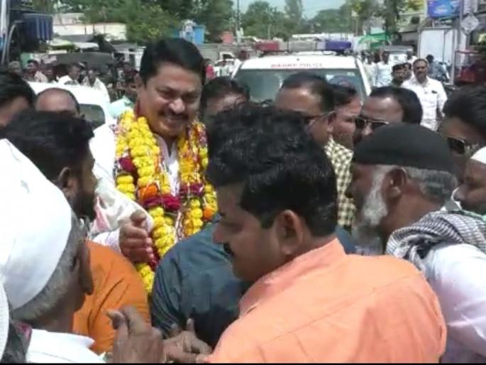 Loyalty of Congress workers to Gandhi family says Patole | गांधी घराण्यावर काँग्रेस कार्यकर्त्यांची निष्ठा, पण...; अधक्ष्य पदासंदर्भात पटोले म्हणाले... Loyalty of Congress workers to Gandhi family says Patole | गांधी घराण्यावर काँग्रेस कार्यकर्त्यांची निष्ठा, पण...; अधक्ष्य पदासंदर्भात पटोले म्हणाले...