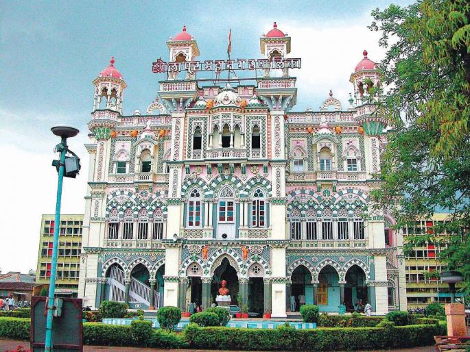 Solapur flight issue again delayed; Municipal commissioner will decide | सोलापूर विमानसेवेचा विषय पुन्हा लांबणीवर; महापालिका आयुक्त निर्णय घेईनात!