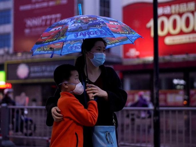CoronaVirus China imposed lockdowns another city amid surge corona cases food shortage | CoronaVirus : ड्रॅगनचं टेन्शन वाढलं! चीनमध्ये कोरोनाचा हाहाकार; कडक लॉकडाउनमुळे अन्न-पाण्यासाठी तडफडतायत लोक CoronaVirus China imposed lockdowns another city amid surge corona cases food shortage | CoronaVirus : ड्रॅगनचं टेन्शन वाढलं! चीनमध्ये कोरोनाचा हाहाकार; कडक लॉकडाउनमुळे अन्न-पाण्यासाठी तडफडतायत लोक