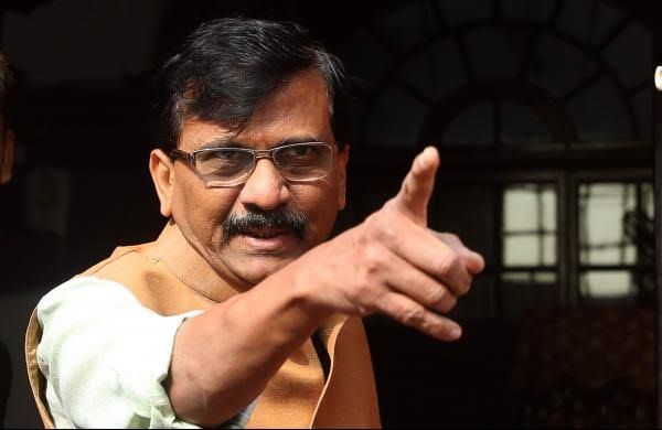 Shiv sena leader Sanjay Raut commented on saffron flag on maharashtra at all government offices and gunwant sadavarte | "भगव्या ध्वजाला विरोध करणारे नतद्रष्ट कोण...? भगवा होता म्हणून तिरंगा निर्माण झाला..." Shiv sena leader Sanjay Raut commented on saffron flag on maharashtra at all government offices and gunwant sadavarte | "भगव्या ध्वजाला विरोध करणारे नतद्रष्ट कोण...? भगवा होता म्हणून तिरंगा निर्माण झाला..."