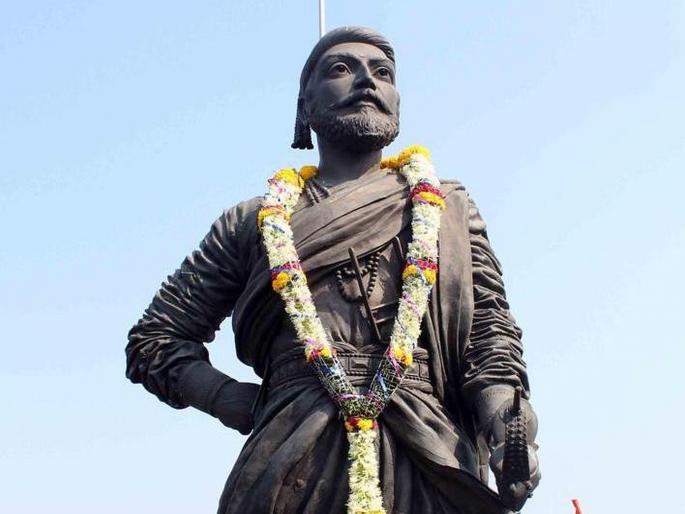 Chhatrapati Shivaji Maharaj Statues at Vile Parle and Andheri is without Chhatra | विलेपार्ले आणि अंधेरी येथील छत्रपती शिवाजी महाराजांचे पुतळे छत्रविना! Chhatrapati Shivaji Maharaj Statues at Vile Parle and Andheri is without Chhatra | विलेपार्ले आणि अंधेरी येथील छत्रपती शिवाजी महाराजांचे पुतळे छत्रविना!