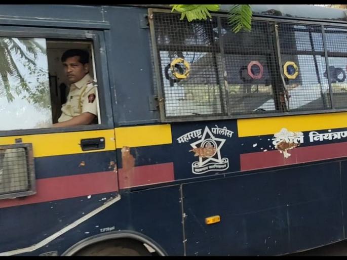 Attack on Shiv Sainiks in Kankavali; Another arrested! Extreme secrecy from the police regarding the investigation | कणकवलीतील शिवसैनिकावरील हल्लाप्रकरण; आणखी एकाला अटक! तपासाबाबत पोलीसांकडून कमालीची गुप्तता Attack on Shiv Sainiks in Kankavali; Another arrested! Extreme secrecy from the police regarding the investigation | कणकवलीतील शिवसैनिकावरील हल्लाप्रकरण; आणखी एकाला अटक! तपासाबाबत पोलीसांकडून कमालीची गुप्तता