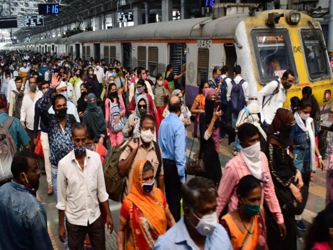 15 more coaches of local trains to be introduced on Central Railway in the new year, work on platforms at CSMT to be completed by December | मध्य रेल्वेवर नवीन वर्षात आणखी १५ डबा लोकल, सीएसएमटीतील फलाटांचे काम डिसेंबरपर्यंत मार्गी 15 more coaches of local trains to be introduced on Central Railway in the new year, work on platforms at CSMT to be completed by December | मध्य रेल्वेवर नवीन वर्षात आणखी १५ डबा लोकल, सीएसएमटीतील फलाटांचे काम डिसेंबरपर्यंत मार्गी