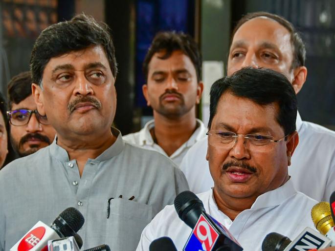 In the session, the government ran away from the original issues, the opposition attacked the ruling party | अधिवेशनात सरकारने मूळ प्रश्नांपासून काढला पळ, विरोधकांचा सत्ताधाऱ्यांवर हल्लाबोल In the session, the government ran away from the original issues, the opposition attacked the ruling party | अधिवेशनात सरकारने मूळ प्रश्नांपासून काढला पळ, विरोधकांचा सत्ताधाऱ्यांवर हल्लाबोल