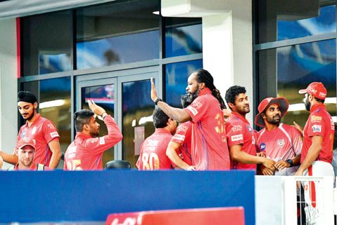 IPL 2020 KXIP vs SRH Preview: Who will win in the decisive match between Hyderabad and Punjab? | IPL 2020 KXIP vs SRH  Preview : हैदराबाद- पंजाब यांच्यातील निणार्यक लढतीत बाजी कुणाची, पराभवामुळे स्पर्धेतील आव्हान संपुष्टात येण्याचे संकट