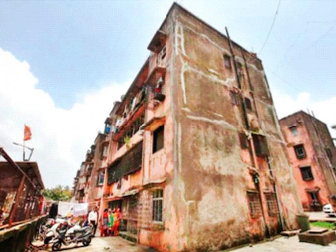 Don't risk your life in an old building A notice will be issued, the municipality will cut off the water | जुन्या इमारतीत जीव धोक्यात घालू नका! नोटीस बजावणार, पालिका पाणी कापणार Don't risk your life in an old building A notice will be issued, the municipality will cut off the water | जुन्या इमारतीत जीव धोक्यात घालू नका! नोटीस बजावणार, पालिका पाणी कापणार