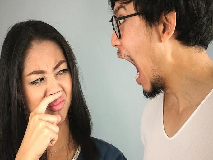 10 tips to get rid off bad breath naturally | तोंडाच्या दुर्गंधीची आता चिंता सोडा, 'या' १० नैसर्गिक अन् घरगुती उपायांशी नातं जोडा! 10 tips to get rid off bad breath naturally | तोंडाच्या दुर्गंधीची आता चिंता सोडा, 'या' १० नैसर्गिक अन् घरगुती उपायांशी नातं जोडा!