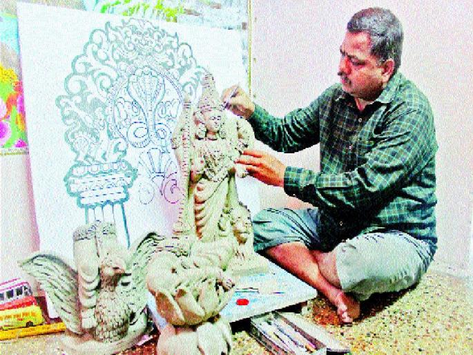 Night guard, day sculptor! Mr. Sunil Sonkotak | रात्री पहारेदार, दिवसा मूर्तिकार! सुनील सोनटक्के, कलेला व्यावसायिक रूप देणे अमान्य    Night guard, day sculptor! Mr. Sunil Sonkotak | रात्री पहारेदार, दिवसा मूर्तिकार! सुनील सोनटक्के, कलेला व्यावसायिक रूप देणे अमान्य