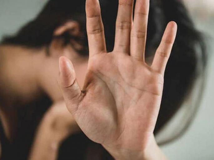 Model from malappuram locked up and gang raped in kochi city of kerala | खळबळजनक! 27 वर्षांच्या मॉडेलवर केरळमध्ये सामूहिक बलात्कार; हॉटेलमधील घटनेपूर्वी आरोपींनी केलं असं कृत्य Model from malappuram locked up and gang raped in kochi city of kerala | खळबळजनक! 27 वर्षांच्या मॉडेलवर केरळमध्ये सामूहिक बलात्कार; हॉटेलमधील घटनेपूर्वी आरोपींनी केलं असं कृत्य