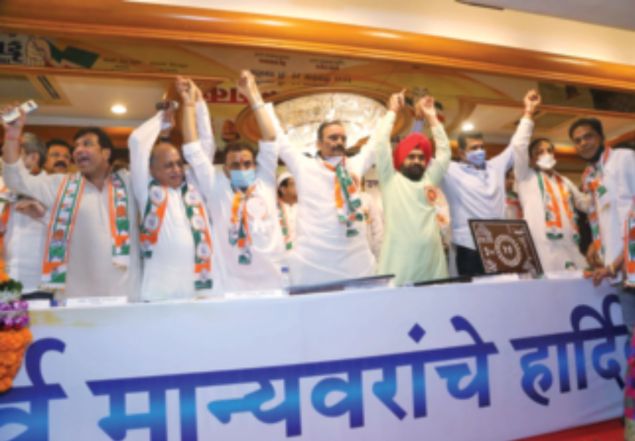 Congress separately participate in Mumbai Municipal Corporation elections | मुंबई महापालिका निवडणुकीत काँग्रेसचे स्वबळावर शिक्कामोर्तब, १०० दिवस १०० वॉर्ड उपक्रम राबवणार