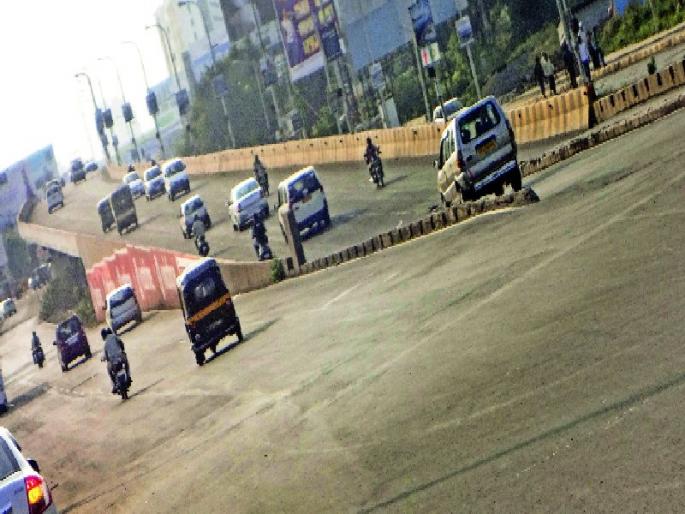 Despite the flyover in Wakad, traffic disaster, Hinjewadi stance, unexplained driving, frequent accidents | वाकडमध्ये उड्डाणपूल असूनही वाहतुकीचा खोळंबा, हिंजवडीतील कोंडी, बेशिस्त वाहनचालकांमुळे वारंवार अपघाताच्या घटना Despite the flyover in Wakad, traffic disaster, Hinjewadi stance, unexplained driving, frequent accidents | वाकडमध्ये उड्डाणपूल असूनही वाहतुकीचा खोळंबा, हिंजवडीतील कोंडी, बेशिस्त वाहनचालकांमुळे वारंवार अपघाताच्या घटना