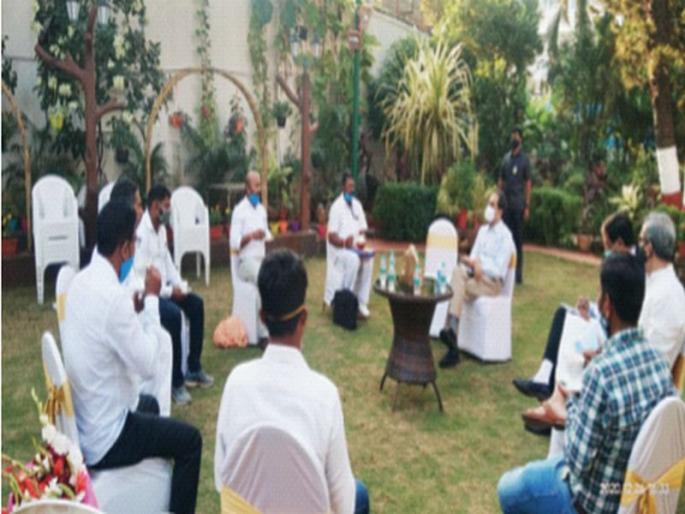 The government will cooperate for the development of Gharapuri Island | घारापुरी बेटाच्या विकासासाठी शासन सहकार्य करणार- मुख्यमंत्री उद्धव ठाकरे The government will cooperate for the development of Gharapuri Island | घारापुरी बेटाच्या विकासासाठी शासन सहकार्य करणार- मुख्यमंत्री उद्धव ठाकरे