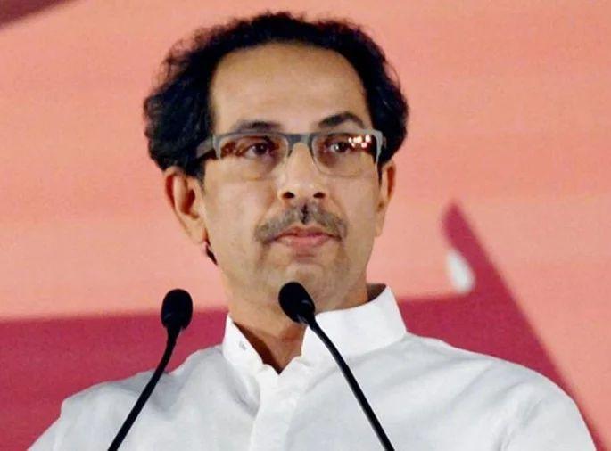 I will not let the grip on cars and the government loose says Chief Minister Thackeray | खड्डे, स्पीडब्रेकर आले तरी कार अन् सरकारवरील पकड ढिली होऊ देणार नाही - मुख्यमंत्री ठाकरे I will not let the grip on cars and the government loose says Chief Minister Thackeray | खड्डे, स्पीडब्रेकर आले तरी कार अन् सरकारवरील पकड ढिली होऊ देणार नाही - मुख्यमंत्री ठाकरे