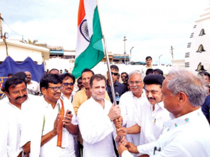 Rahul gandhi says Had lost father to hatred, now don't want to lose country Congress Bharat Jodo Yatra begins; Presence of key leaders | "द्वेषामुळे वडिलांना गमावले, आता देश गमावू इच्छित नाही!" काँग्रेसच्या भारत जोडो यात्रेला सुरुवात; प्रमुख नेत्यांची उपस्थिती Rahul gandhi says Had lost father to hatred, now don't want to lose country Congress Bharat Jodo Yatra begins; Presence of key leaders | "द्वेषामुळे वडिलांना गमावले, आता देश गमावू इच्छित नाही!" काँग्रेसच्या भारत जोडो यात्रेला सुरुवात; प्रमुख नेत्यांची उपस्थिती