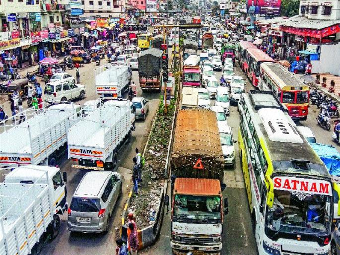 Twenty-two crore spent on breathing due to encroachment on Kondi, Dange Chowk road | बावीस कोटी खर्चूनही कोंडी, डांगे चौक रस्त्यावरील अतिक्रमणामुळे श्वास कोंढलेलाच Twenty-two crore spent on breathing due to encroachment on Kondi, Dange Chowk road | बावीस कोटी खर्चूनही कोंडी, डांगे चौक रस्त्यावरील अतिक्रमणामुळे श्वास कोंढलेलाच