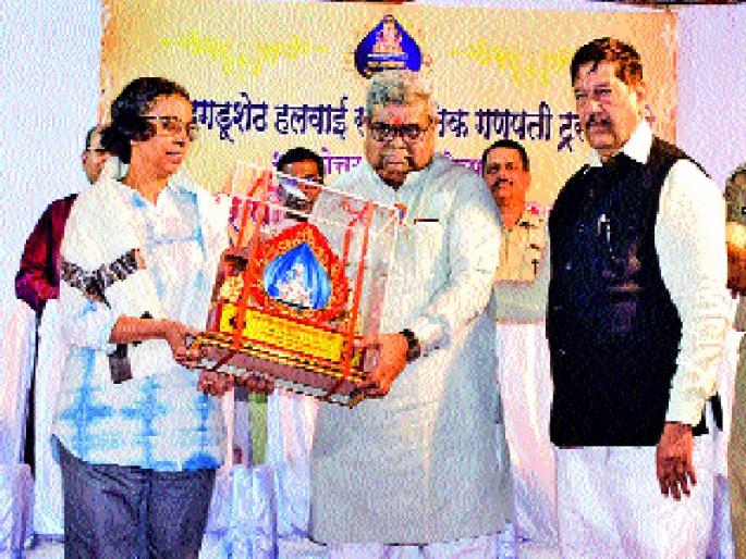 Culture of Pune is the honor of good work. - Girish Bapat | चांगल्या कामाचा सन्मान ही पुण्याची संस्कृती. - गिरीश बापट Culture of Pune is the honor of good work. - Girish Bapat | चांगल्या कामाचा सन्मान ही पुण्याची संस्कृती. - गिरीश बापट